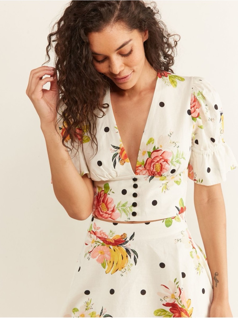 Farm Rio Nanaju Linen Crop Blouse